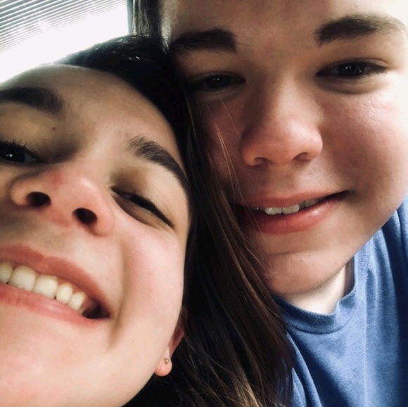 Meet your Posher, Alexis - Picture 1 of 1